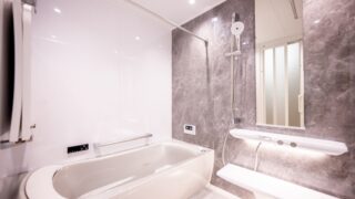 ユニオンショールームにある、実際に入れるお風呂のTOTOシンラ