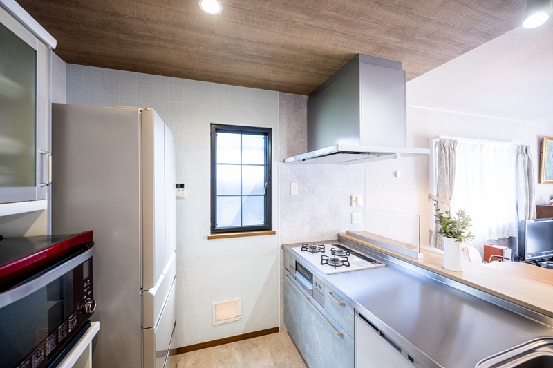 間仕切り壁を壊すキッチンリフォーム工事後