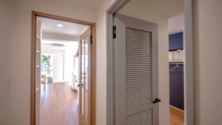室内建具で換気対策｜通風ドアをリフォームで取付け！